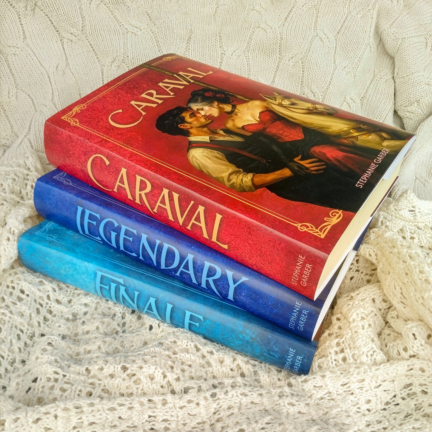 Caraval - védőborítók (kollekció)